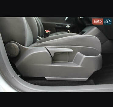 Серый Фольксваген Гольф Плюс, объемом двигателя 1.6 л и пробегом 210 тыс. км за 7500 $, фото 12 на Automoto.ua