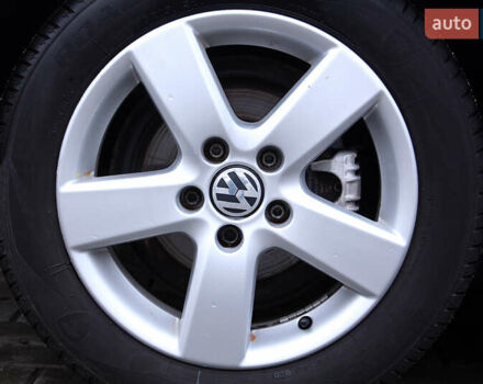 Серый Фольксваген Гольф Плюс, объемом двигателя 1.6 л и пробегом 189 тыс. км за 7800 $, фото 13 на Automoto.ua