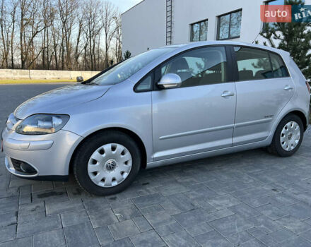Серый Фольксваген Гольф Плюс, объемом двигателя 1.6 л и пробегом 99 тыс. км за 7250 $, фото 8 на Automoto.ua