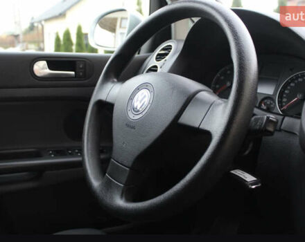 Серый Фольксваген Гольф Плюс, объемом двигателя 1.6 л и пробегом 210 тыс. км за 7500 $, фото 6 на Automoto.ua