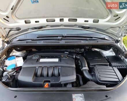 Серый Фольксваген Гольф Плюс, объемом двигателя 1.6 л и пробегом 237 тыс. км за 6399 $, фото 12 на Automoto.ua