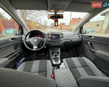 Серый Фольксваген Гольф Плюс, объемом двигателя 1.9 л и пробегом 230 тыс. км за 7800 $, фото 7 на Automoto.ua