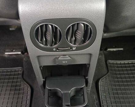 Серый Фольксваген Гольф Плюс, объемом двигателя 1.39 л и пробегом 260 тыс. км за 5900 $, фото 8 на Automoto.ua