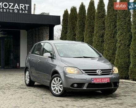 Серый Фольксваген Гольф Плюс, объемом двигателя 1.4 л и пробегом 155 тыс. км за 5700 $, фото 3 на Automoto.ua