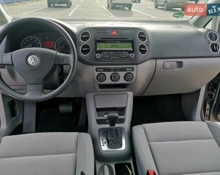 Серый Фольксваген Гольф Плюс, объемом двигателя 0 л и пробегом 178 тыс. км за 7500 $, фото 3 на Automoto.ua