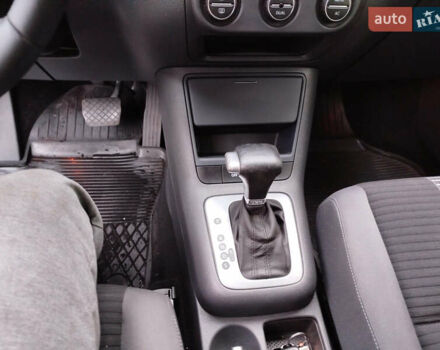 Серый Фольксваген Гольф Плюс, объемом двигателя 1.4 л и пробегом 225 тыс. км за 7550 $, фото 10 на Automoto.ua