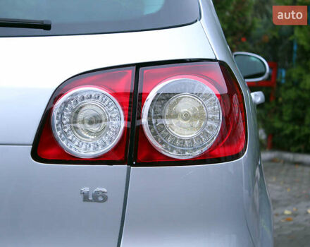 Серый Фольксваген Гольф Плюс, объемом двигателя 1.6 л и пробегом 189 тыс. км за 7800 $, фото 16 на Automoto.ua