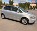 Серый Фольксваген Гольф Плюс, объемом двигателя 1.39 л и пробегом 257 тыс. км за 7400 $, фото 4 на Automoto.ua