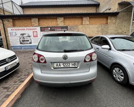 Серый Фольксваген Гольф Плюс, объемом двигателя 1.6 л и пробегом 245 тыс. км за 6200 $, фото 2 на Automoto.ua