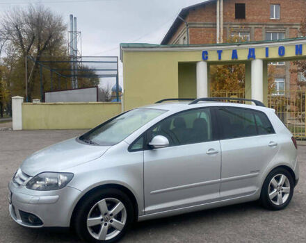 Серый Фольксваген Гольф Плюс, объемом двигателя 1.39 л и пробегом 220 тыс. км за 6100 $, фото 1 на Automoto.ua