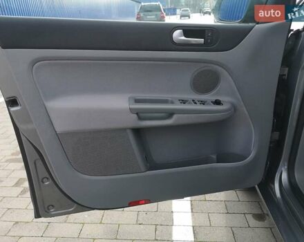 Серый Фольксваген Гольф Плюс, объемом двигателя 0 л и пробегом 178 тыс. км за 7500 $, фото 25 на Automoto.ua