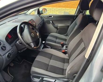 Серый Фольксваген Гольф Плюс, объемом двигателя 1.4 л и пробегом 180 тыс. км за 6900 $, фото 7 на Automoto.ua