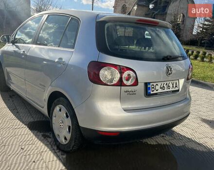 Серый Фольксваген Гольф Плюс, объемом двигателя 1.6 л и пробегом 210 тыс. км за 7500 $, фото 1 на Automoto.ua