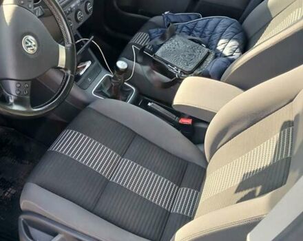 Серый Фольксваген Гольф Плюс, объемом двигателя 1.4 л и пробегом 185 тыс. км за 7199 $, фото 25 на Automoto.ua