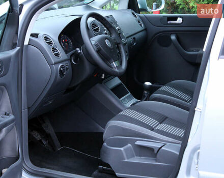 Серый Фольксваген Гольф Плюс, объемом двигателя 1.6 л и пробегом 189 тыс. км за 7800 $, фото 34 на Automoto.ua