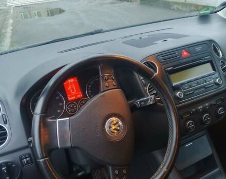 Серый Фольксваген Гольф Плюс, объемом двигателя 1.6 л и пробегом 240 тыс. км за 5999 $, фото 19 на Automoto.ua