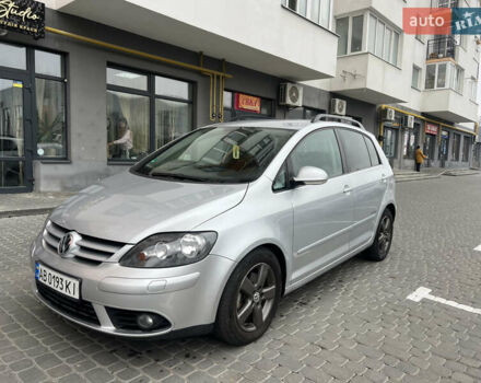 Серый Фольксваген Гольф Плюс, объемом двигателя 1.4 л и пробегом 226 тыс. км за 5400 $, фото 15 на Automoto.ua
