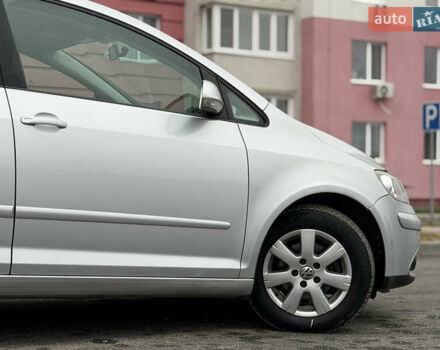 Сірий Фольксваген Golf Plus, об'ємом двигуна 1.6 л та пробігом 219 тис. км за 6499 $, фото 21 на Automoto.ua