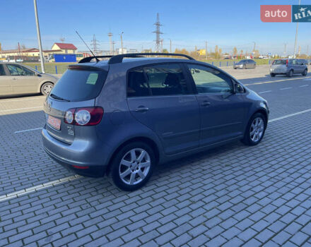 Серый Фольксваген Гольф Плюс, объемом двигателя 1.4 л и пробегом 174 тыс. км за 6150 $, фото 4 на Automoto.ua