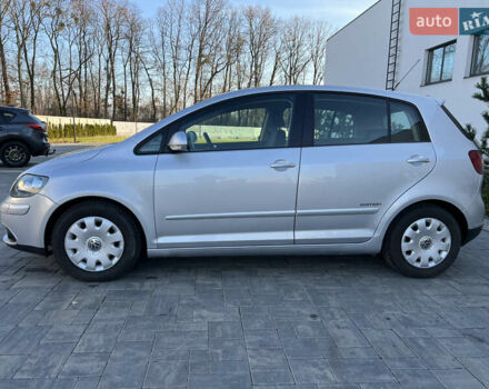 Серый Фольксваген Гольф Плюс, объемом двигателя 1.6 л и пробегом 99 тыс. км за 7250 $, фото 10 на Automoto.ua