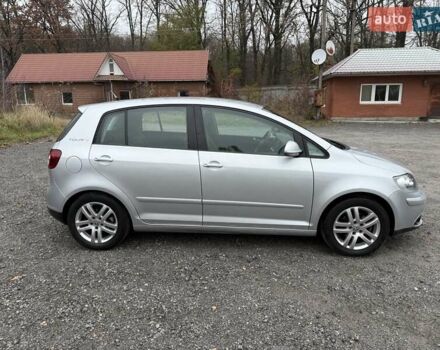 Серый Фольксваген Гольф Плюс, объемом двигателя 1.6 л и пробегом 189 тыс. км за 8400 $, фото 5 на Automoto.ua