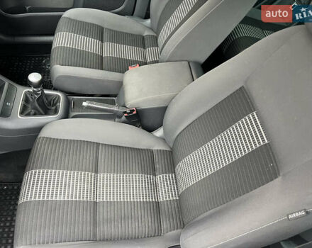 Серый Фольксваген Гольф Плюс, объемом двигателя 1.39 л и пробегом 287 тыс. км за 5000 $, фото 25 на Automoto.ua