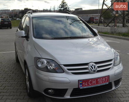 Сірий Фольксваген Golf Plus, об'ємом двигуна 1.6 л та пробігом 160 тис. км за 7999 $, фото 5 на Automoto.ua