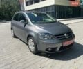 Серый Фольксваген Гольф Плюс, объемом двигателя 1.4 л и пробегом 255 тыс. км за 7199 $, фото 2 на Automoto.ua
