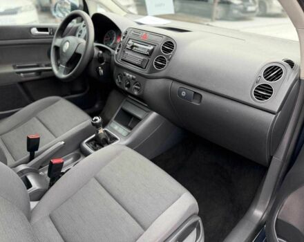 Серый Фольксваген Гольф Плюс, объемом двигателя 1.6 л и пробегом 248 тыс. км за 6900 $, фото 14 на Automoto.ua