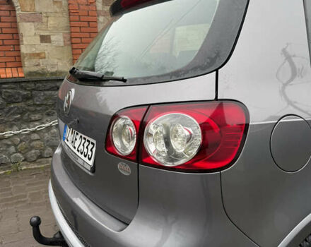 Серый Фольксваген Гольф Плюс, объемом двигателя 1.6 л и пробегом 225 тыс. км за 7399 $, фото 24 на Automoto.ua