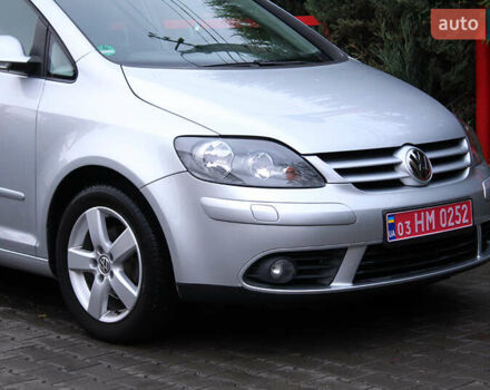 Серый Фольксваген Гольф Плюс, объемом двигателя 1.6 л и пробегом 189 тыс. км за 7800 $, фото 9 на Automoto.ua