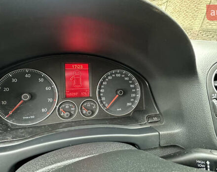 Серый Фольксваген Гольф Плюс, объемом двигателя 1.6 л и пробегом 165 тыс. км за 6850 $, фото 16 на Automoto.ua