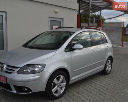 Сірий Фольксваген Golf Plus, об'ємом двигуна 1.6 л та пробігом 160 тис. км за 7999 $, фото 16 на Automoto.ua
