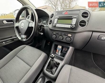 Серый Фольксваген Гольф Плюс, объемом двигателя 1.6 л и пробегом 127 тыс. км за 7550 $, фото 48 на Automoto.ua