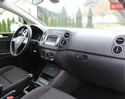 Фольксваген Гольф Плюс 2008 в Трускавце на Automoto.ua Серый Фольксваген Гольф Плюс, объемом двигателя 1.6 л и пробегом 195 тыс. км за 6790 $, фото 96 на Automoto.ua