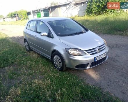 Серый Фольксваген Гольф Плюс, объемом двигателя 1.39 л и пробегом 260 тыс. км за 5900 $, фото 1 на Automoto.ua