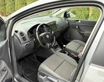 Серый Фольксваген Гольф Плюс, объемом двигателя 1.4 л и пробегом 155 тыс. км за 5700 $, фото 16 на Automoto.ua