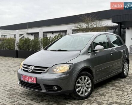 Серый Фольксваген Гольф Плюс, объемом двигателя 1.4 л и пробегом 155 тыс. км за 5700 $, фото 18 на Automoto.ua