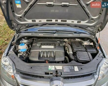 Фольксваген Гольф Плюс 2008 в Коростене на Automoto.ua Серый Фольксваген Гольф Плюс, объемом двигателя 1.6 л и пробегом 194 тыс. км за 6850 $, фото 17 на Automoto.ua