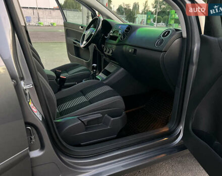 Серый Фольксваген Гольф Плюс, объемом двигателя 0 л и пробегом 221 тыс. км за 6300 $, фото 55 на Automoto.ua