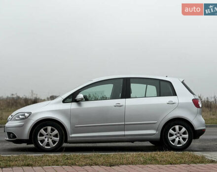 Сірий Фольксваген Golf Plus, об'ємом двигуна 1.6 л та пробігом 219 тис. км за 6499 $, фото 8 на Automoto.ua