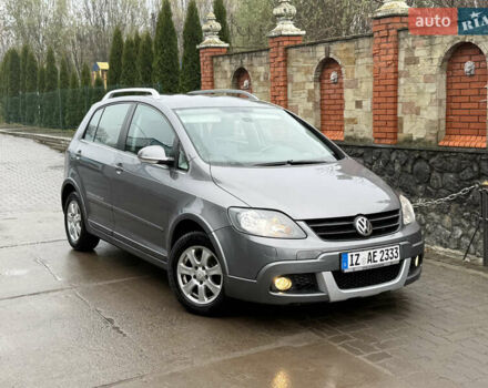 Серый Фольксваген Гольф Плюс, объемом двигателя 1.6 л и пробегом 225 тыс. км за 7399 $, фото 1 на Automoto.ua