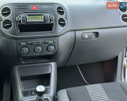 Серый Фольксваген Гольф Плюс, объемом двигателя 0 л и пробегом 166 тыс. км за 5800 $, фото 58 на Automoto.ua