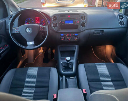 Сірий Фольксваген Golf Plus, об'ємом двигуна 1.4 л та пробігом 192 тис. км за 6800 $, фото 20 на Automoto.ua