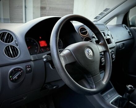 Сірий Фольксваген Golf Plus, об'ємом двигуна 1.6 л та пробігом 237 тис. км за 6999 $, фото 5 на Automoto.ua