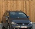 Серый Фольксваген Гольф Плюс, объемом двигателя 1.4 л и пробегом 228 тыс. км за 6000 $, фото 1 на Automoto.ua