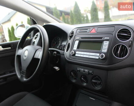 Фольксваген Гольф Плюс 2008 в Трускавце на Automoto.ua Серый Фольксваген Гольф Плюс, объемом двигателя 1.6 л и пробегом 195 тыс. км за 6790 $, фото 98 на Automoto.ua