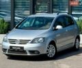 Сірий Фольксваген Golf Plus, об'ємом двигуна 1.39 л та пробігом 211 тис. км за 5500 $, фото 1 на Automoto.ua