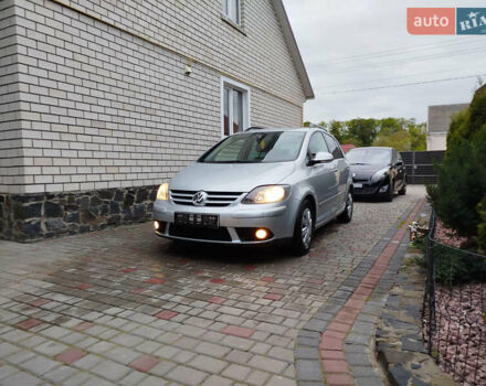 Серый Фольксваген Гольф Плюс, объемом двигателя 1.4 л и пробегом 225 тыс. км за 7550 $, фото 9 на Automoto.ua