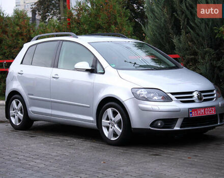 Серый Фольксваген Гольф Плюс, объемом двигателя 1.6 л и пробегом 189 тыс. км за 7800 $, фото 8 на Automoto.ua
